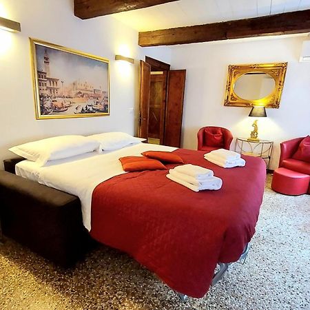 Palazzo Del Sale, Rialto Apartment Venice Exterior photo